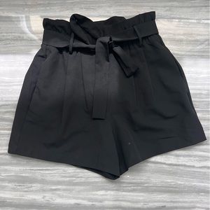 New with Tags BCBG paper bag black shorts XS